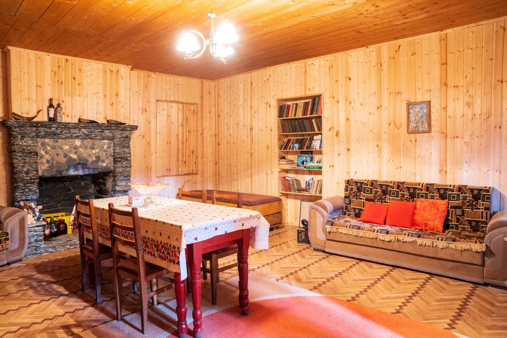 Guesthouse Svani Ushguli Εξωτερικό φωτογραφία