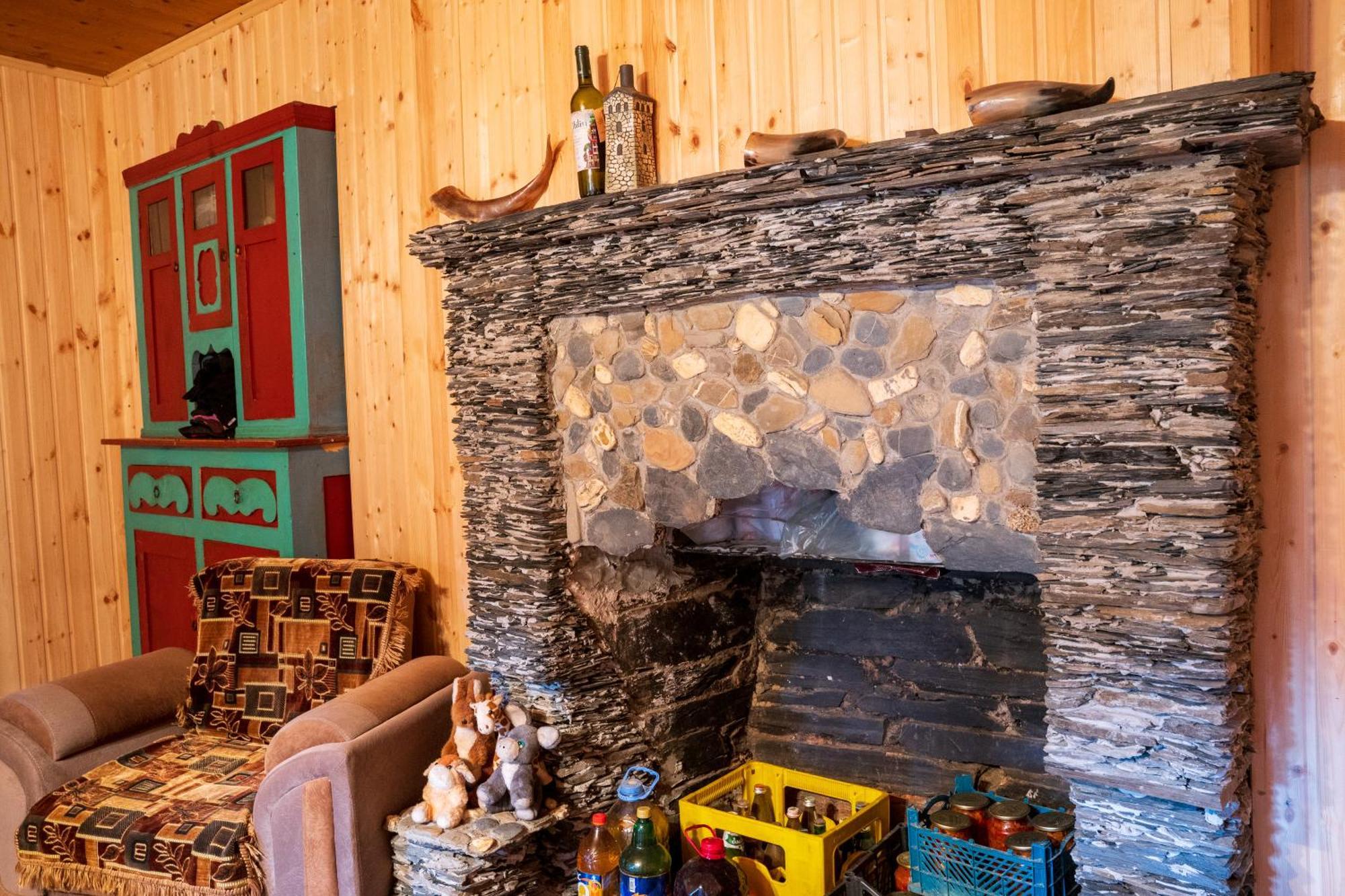 Guesthouse Svani Ushguli Εξωτερικό φωτογραφία